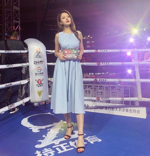 最美搏击女主持,和泰森同台被肌肉征服,如今高人气却仍单身_周薇