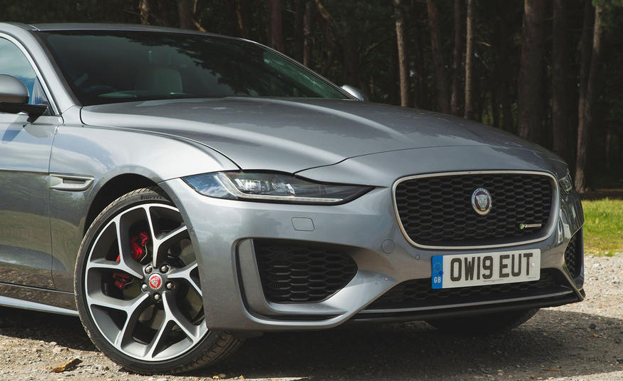 很优雅的设计捷豹xe海外实车