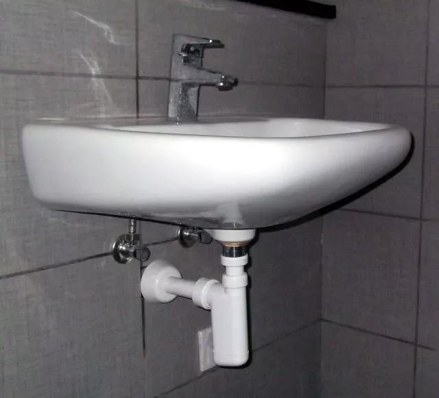 装了墙排的卫生间让人移不开眼