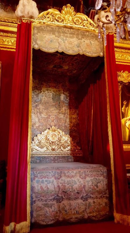 揭秘清朝皇帝睡觉的龙床不得不看