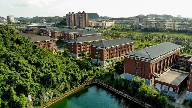 贵阳学院升大学图片