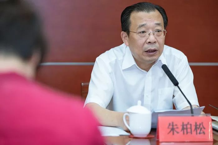 朱柏松要统筹推进医改工作持续健康发展,推动深化医改方案,落实和效果