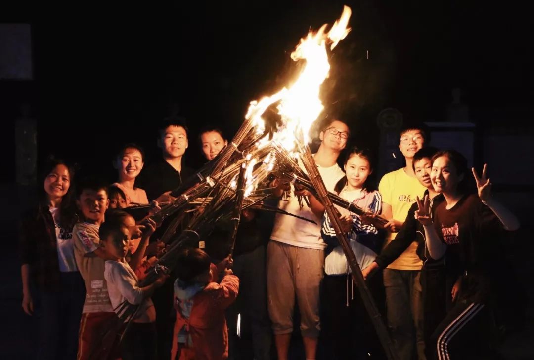 南京林业大学经济与管理学院爱在大凉山志愿者暑期社会