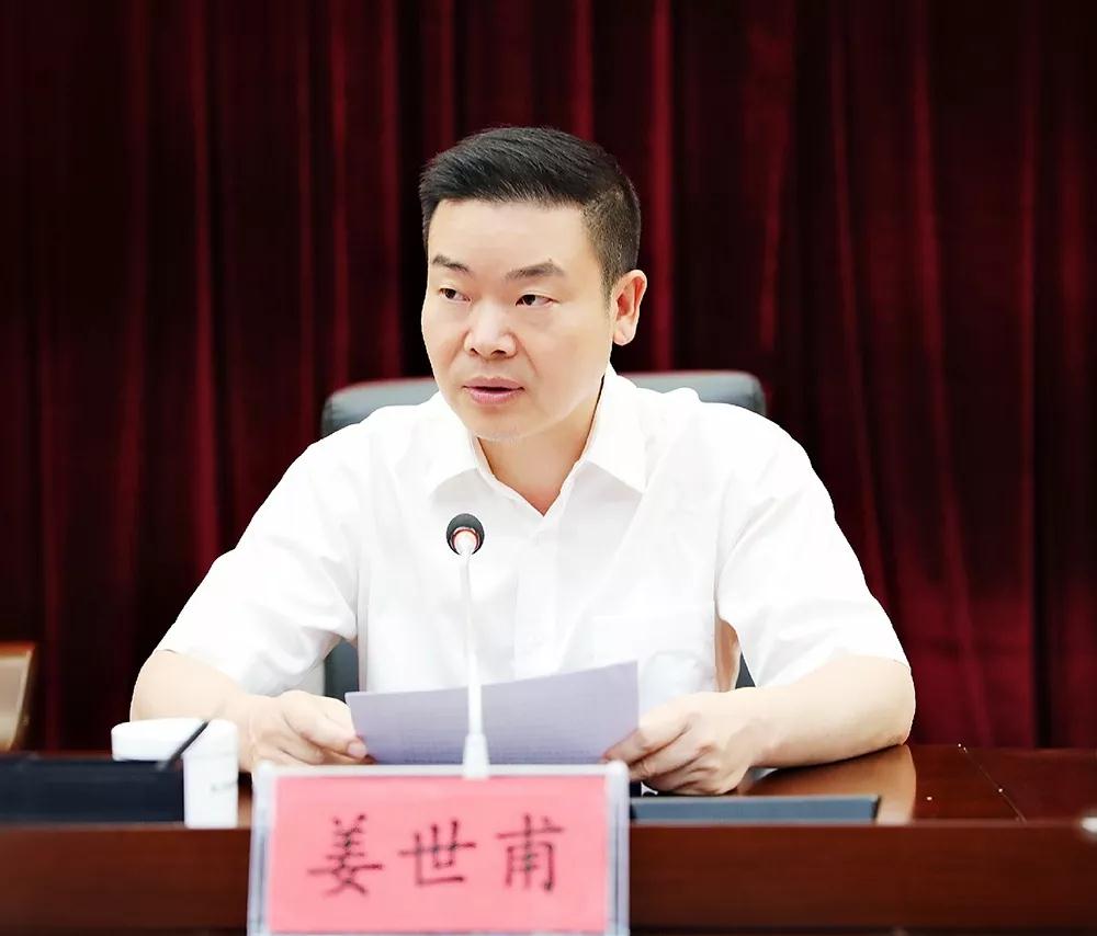 国家经济技术开发区党工委副书记,区委副书记,区委政法委书记龙通成