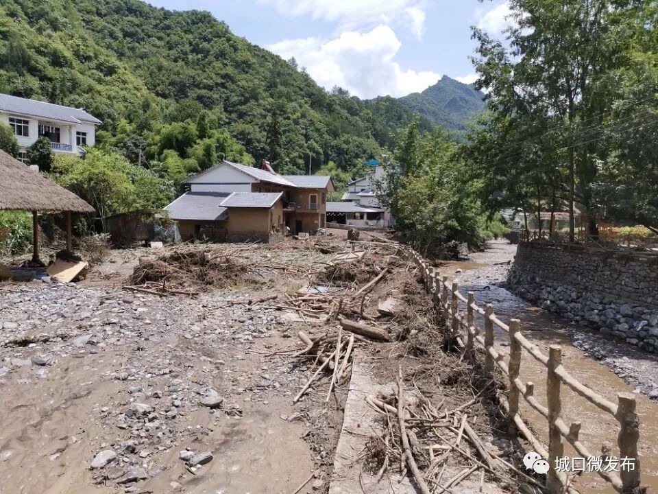 我县河鱼,岚天等多地遭遇山洪泥石流··· 全县干群合力抗灾!