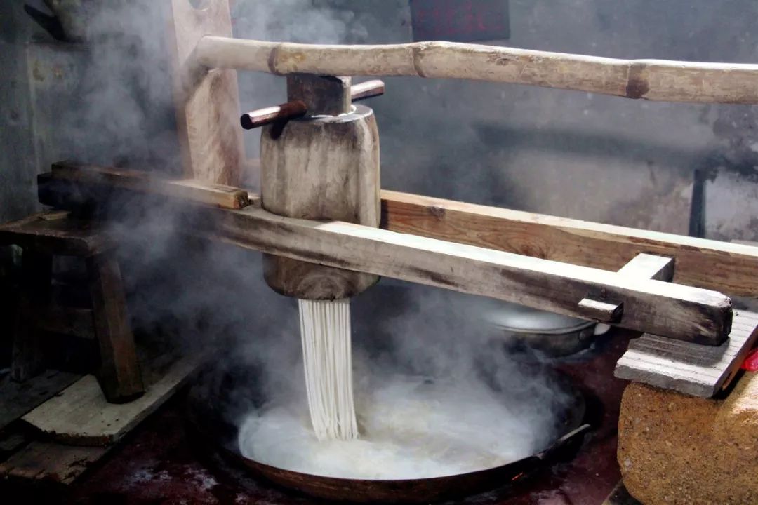 大件事恩平濑粉这次被央视摄制组专程来恩平深度曝光