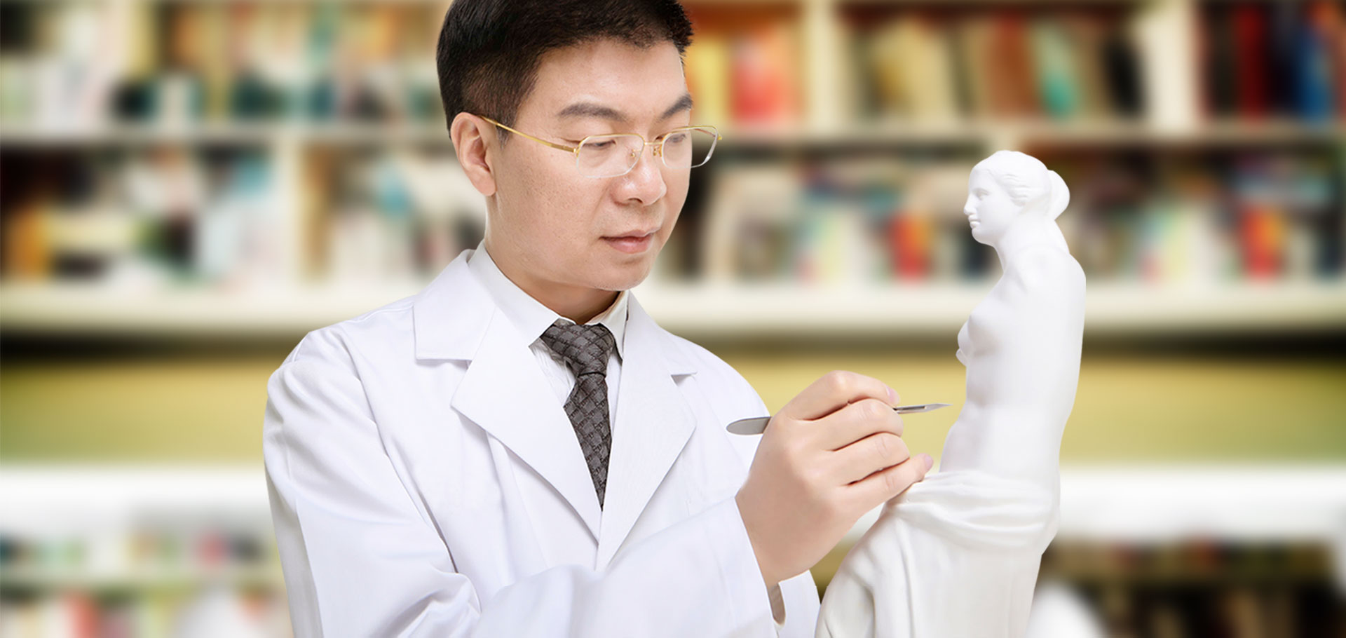 怎样才能用脂肪重塑水嫩肌肤,看冯斌院长怎么说