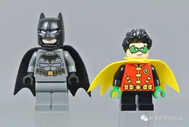 乐高lego76118mrfreezebatcyclebattle