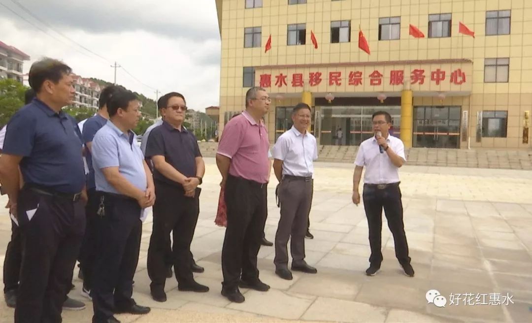 7月29日,陕西省洛南县委副书记,县长王宇鹏率考察团到我县考察交流