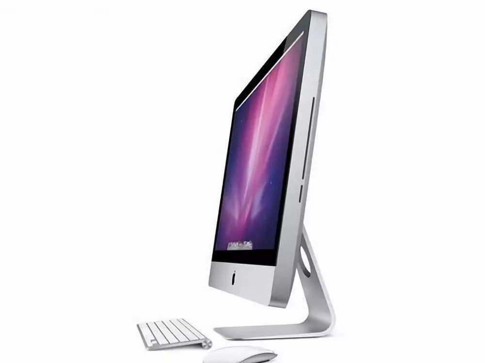 com上图为博朗le1音响,下图是苹果imac,乍一看两者并没有特别相似