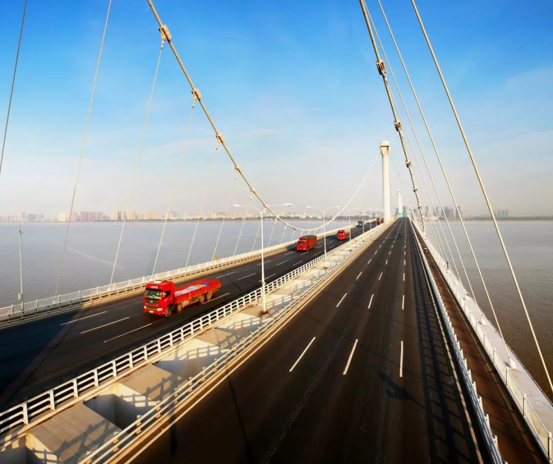 江东大桥新收费站年底前完工,公共停车场,潮汐车道.