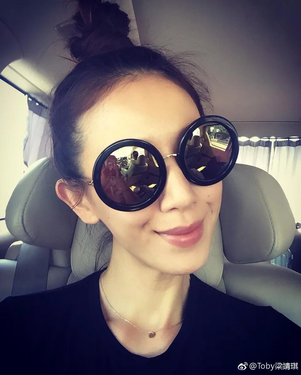 珂宣尼新一代天赋女星善良美好的梁靖琪