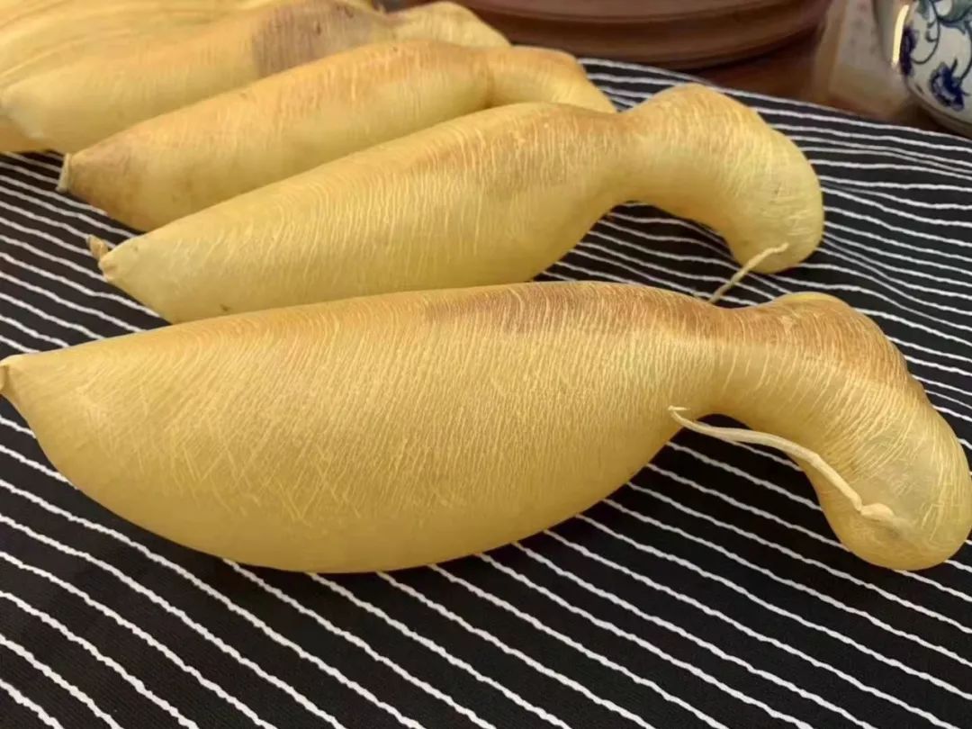 名贵的蜘蛛胶网购需谨慎印尼蜘蛛胶个头虽小但它适合这样的人群