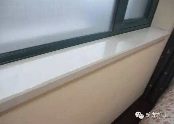 原因6:窗口上檐未做鹰嘴/滴水线或存在倒坡现象;窗台未找坡或存在倒坡