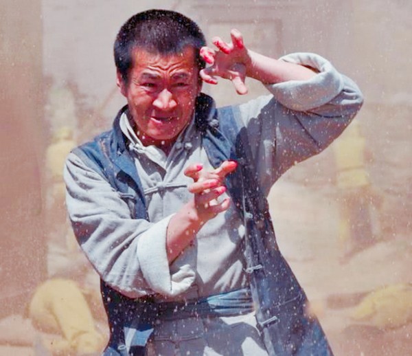 同样是烂剧抗日奇侠沦为笑柄为何燕双鹰却一片好评