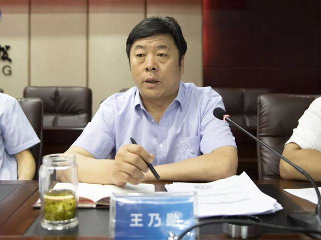 副总经理李建宏就集团公司海外工程探索开发领域的工作思路及措施指出