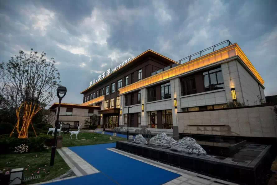 建业春天里 | 颜值品质容积率多重加分看这家楼盘如何c位出道