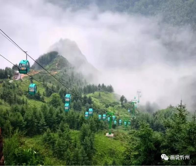 图为佛母洞索道缆车图为佛母洞索道缆车这些基础设施建设不仅极大地