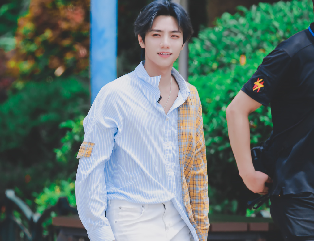 原创unine坐过山车嘉羿表情管理失败姚明明没了鞋还扯李振宁裤子