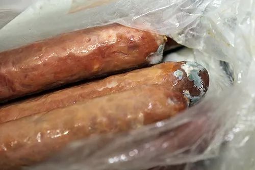 发霉香肠
