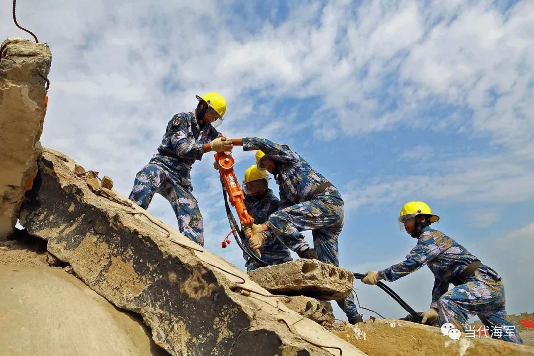 海军工程兵一直以来默默无闻,鲜为人知的部队今天,就让海苔哥带你