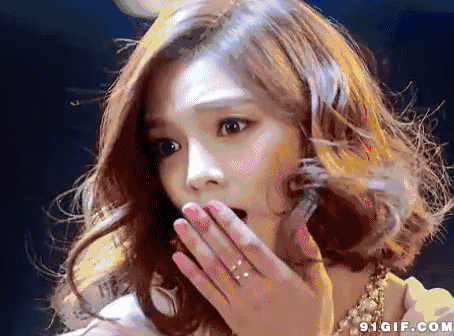 有了她终于可以放心地穿裙子了