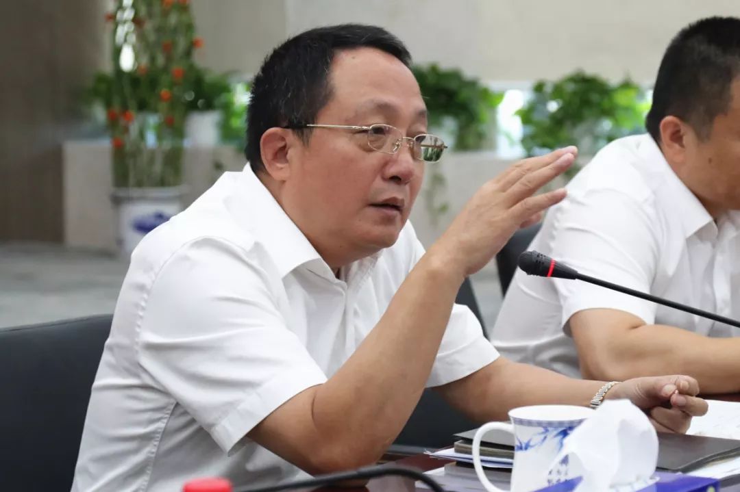 韩德宏对下半年工作提出了五点要求:一是继续认真开展"不忘初心,牢记