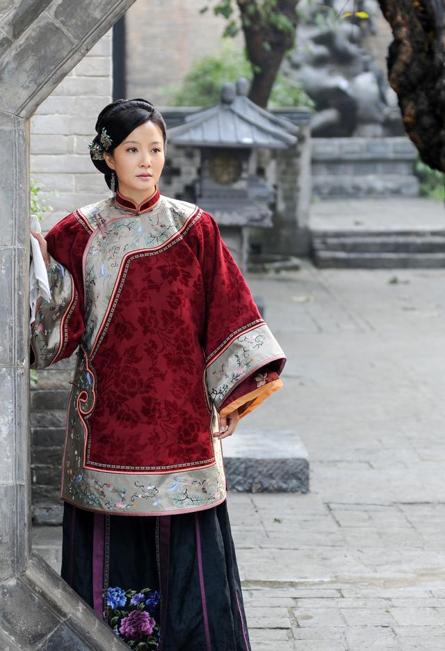 陶红上演年代时装秀,大宅门豪情女子演技值爆表