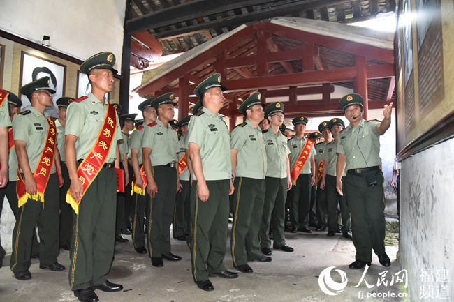 武警龙岩支队图片