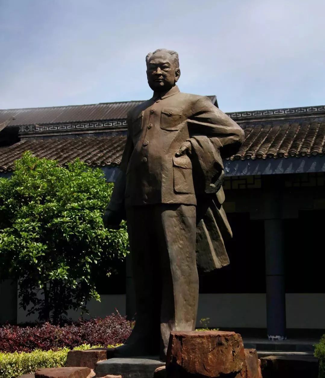 金戈铁马战友情细数洋河双沟的军地情缘