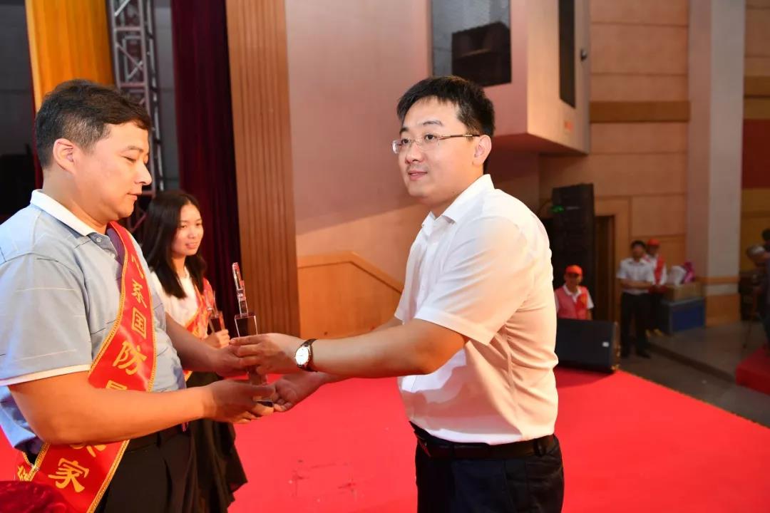 邓卓文,王巍,黄德平,缪允东,黄晰,李琦,江伟良