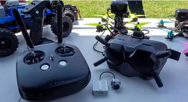 器材大疆发布djifpv数字图传系统
