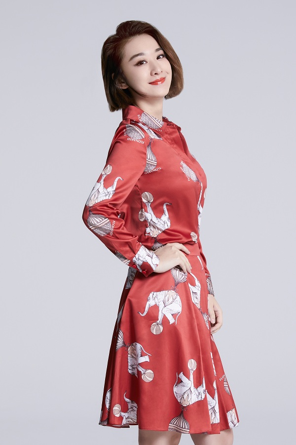 穆婷婷时尚写真曝光治愈系笑容甜美迷人