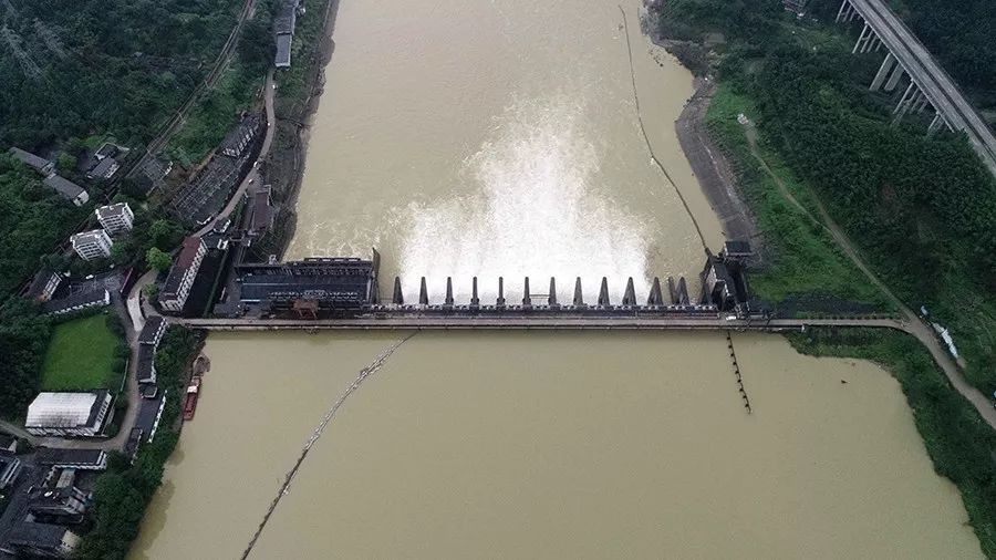 近日,南方能源监管局在广西南宁就麻石电厂在大坝安全注册检查中发现