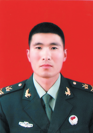 1990年1月出生, 2009年12月入伍,现任中国人民解放军73047部队83分队