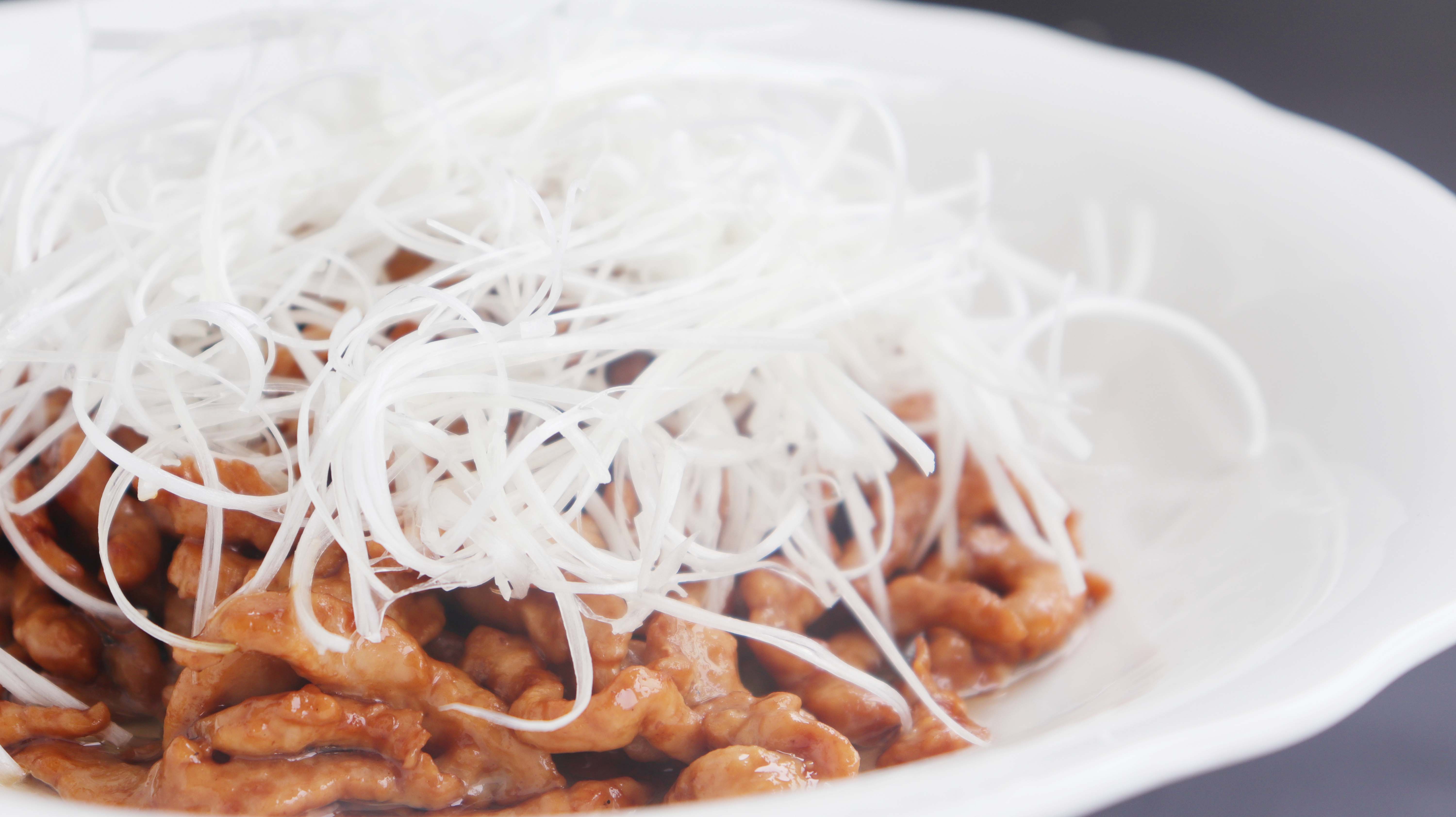 经典北京菜京酱肉丝的做法既好吃还简单