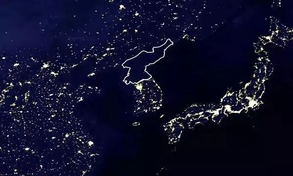 卫星拍摄的东北亚地区夜景.