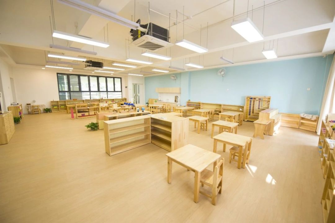 花都半岛幼儿园此外,社区内配置的高端运动会所——健康管理中心,也