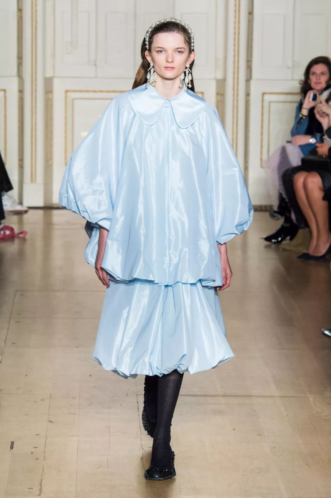 精选2021秋冬女装秀场风格分析