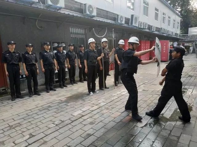 壶关靳红卫二十余载如一日记一位生活在首都的普通保安