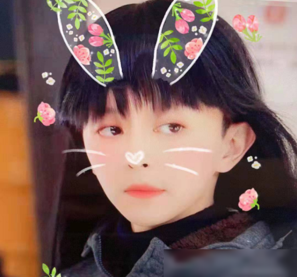 邓伦女装被全网diss"妖",粉丝现场p图,看图5让我静静
