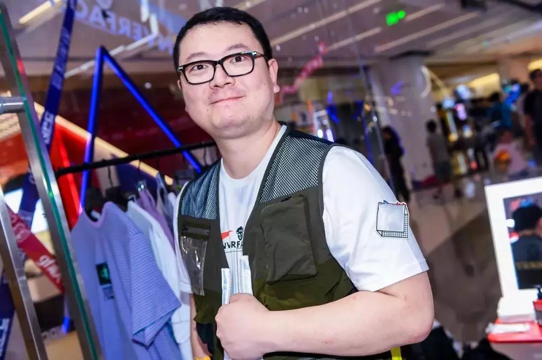 他来了他将带着一个新身份做客动感101