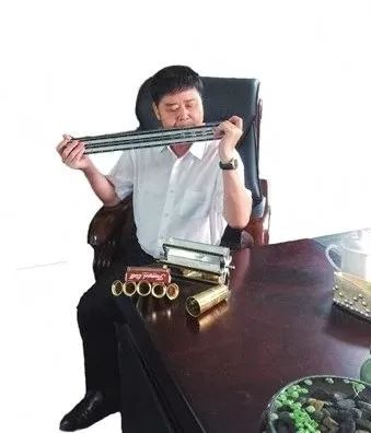 胡成虎工匠精神铸多彩人生