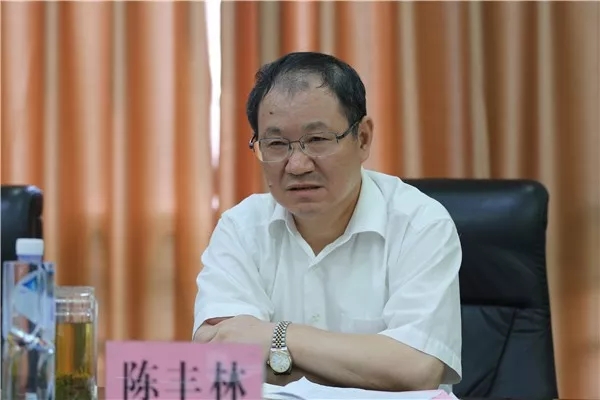 市人大常委会秘书长赵重迎,市人大常委会副秘书长,研