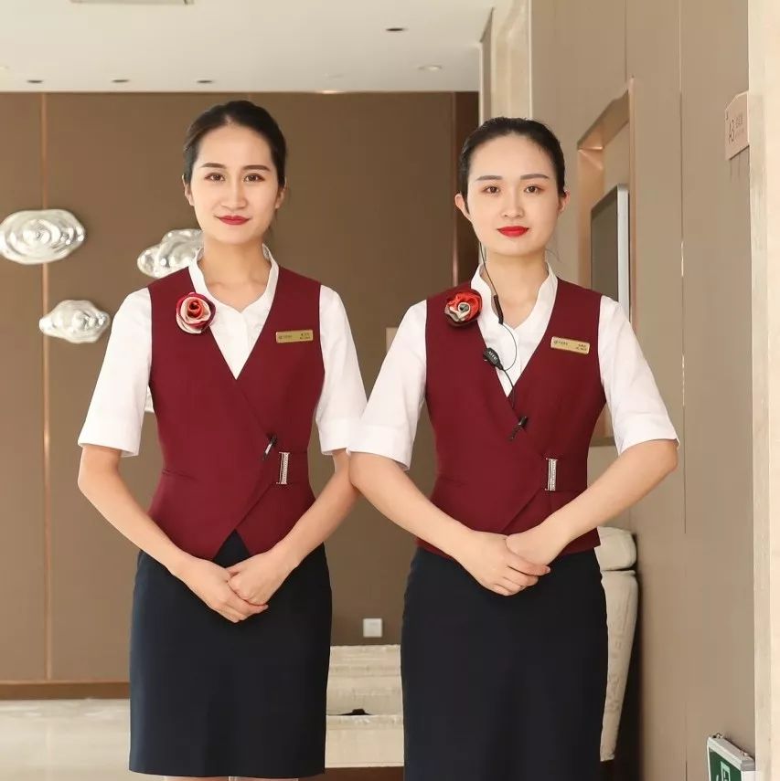 头条| 优质的服务源自完美的员工_会议