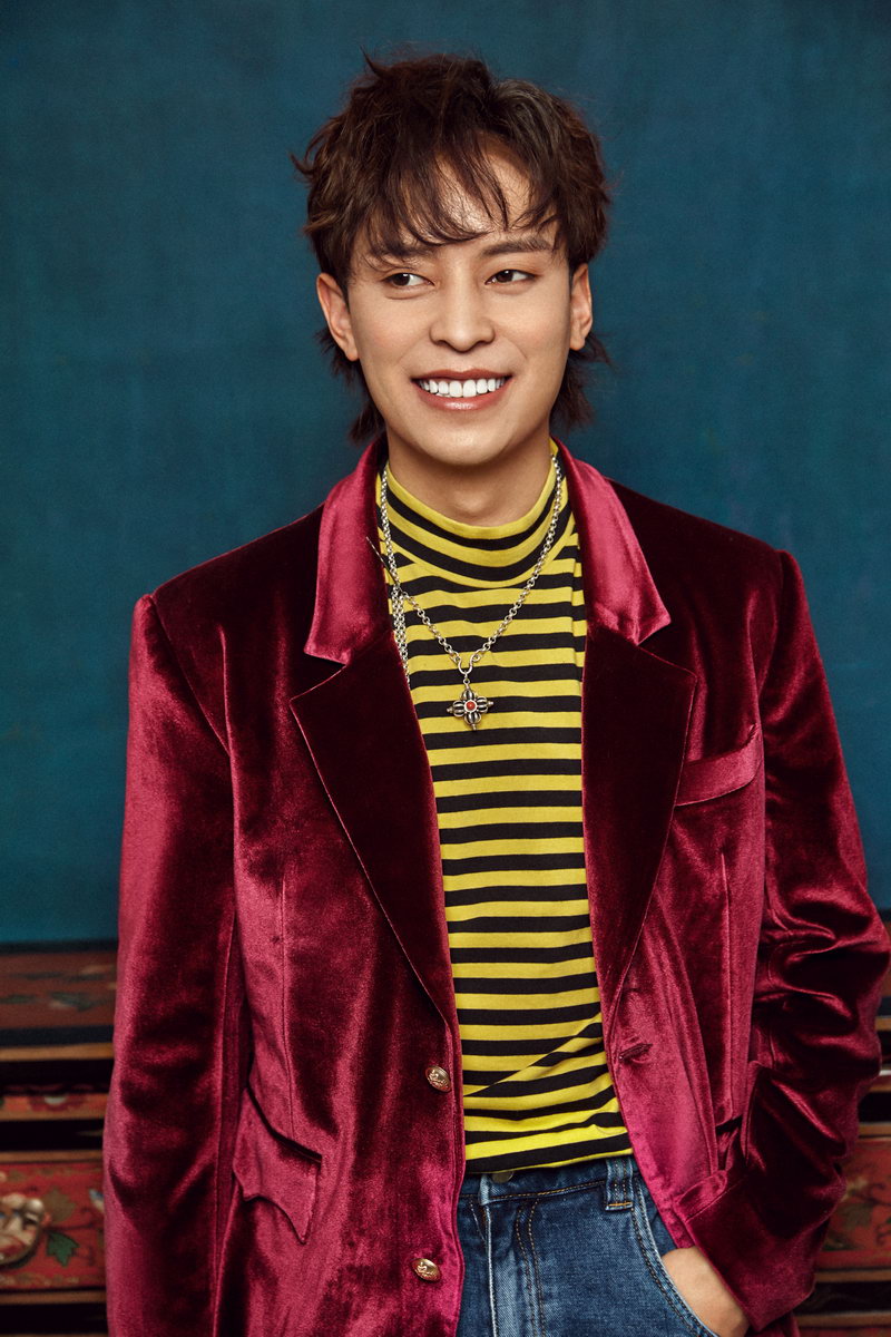 流行组合anu藏区实景拍摄 时尚和民族完美结合