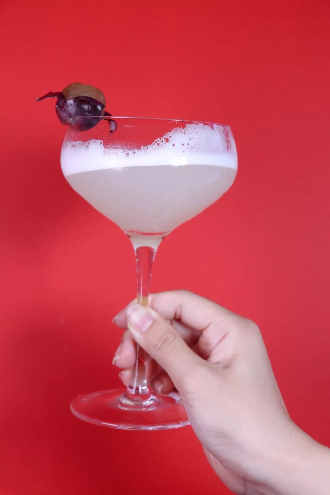 这一杯银菲士,生生把团长迷住了,细腻绵软不呛喉,女生饮用再适合不过