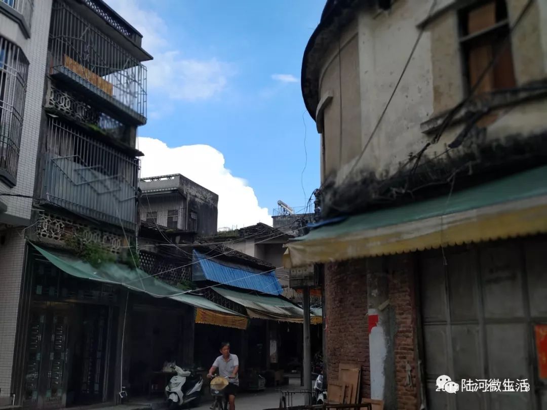 陆河建县后,河田镇便成为县城所在地,人口迅速增加,面貌日新月异,如今
