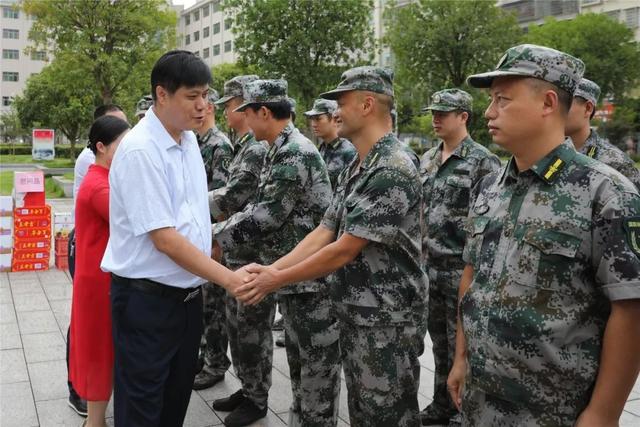 临武县委书记李浩图片