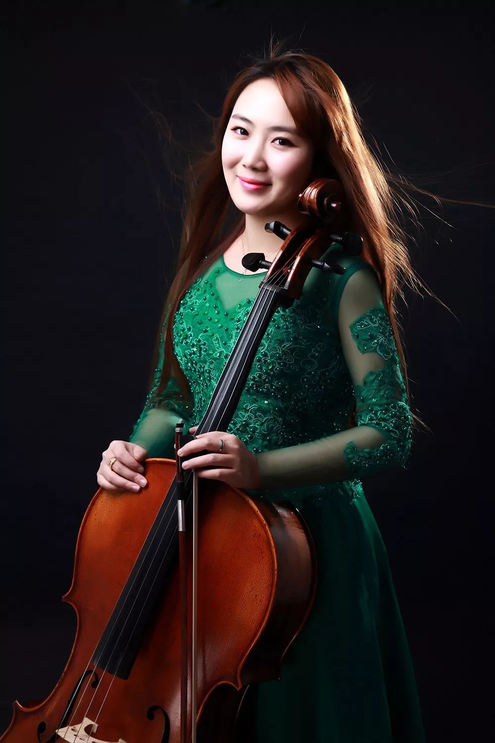 当代大提琴演奏家图片